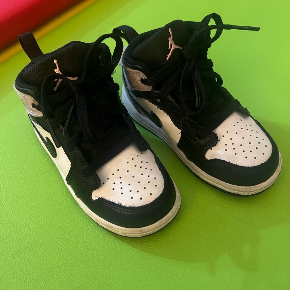Children Jordan 1 great condition